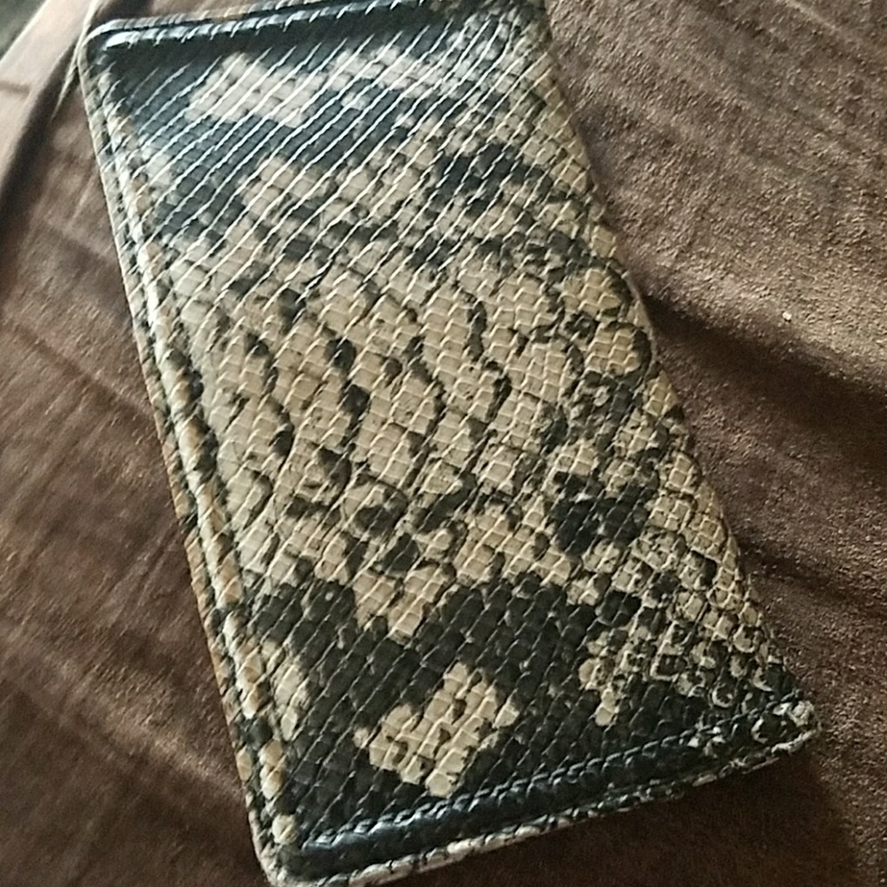 Marc Jacobs Multiple Compartment Wallet - image 4